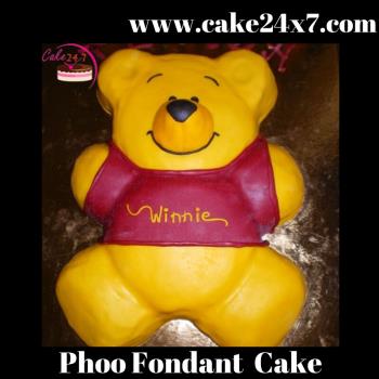 Phoo Fondant  Cake