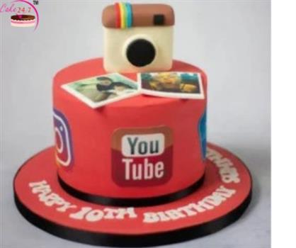 Social Media Theme Cake