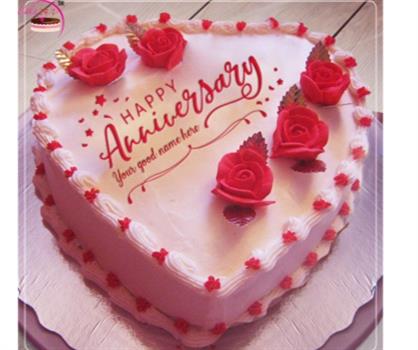 Luxury Heartshape Anniversary Strawberry Cake