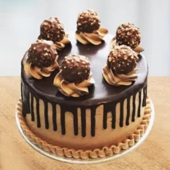 Luxury Ferrero Rocher Delicios Chocolate Cake
