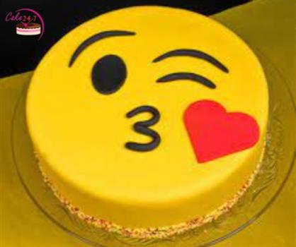 Kiss Emoji Cake