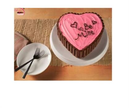 Kitkat Valentine's Chocolate Cake