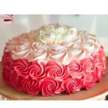 Vanilla Strawberry Rosette Cake