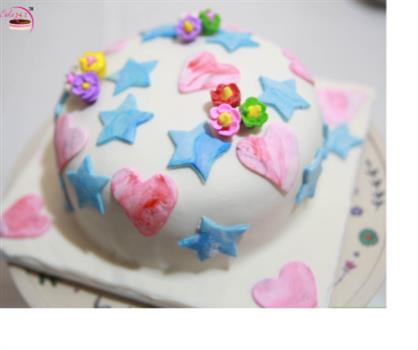Designer Cake With Little Heart and stars